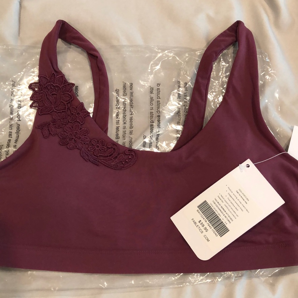Fabletics sports bra